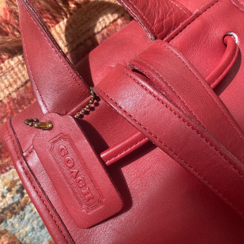 Vintage Coach Red Leather Daypack Backpack No. 9960 - Picture 3 of 4